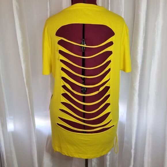 On Fire High-Low Women's Graphic Top (size 3X) - Picture 4 of 7